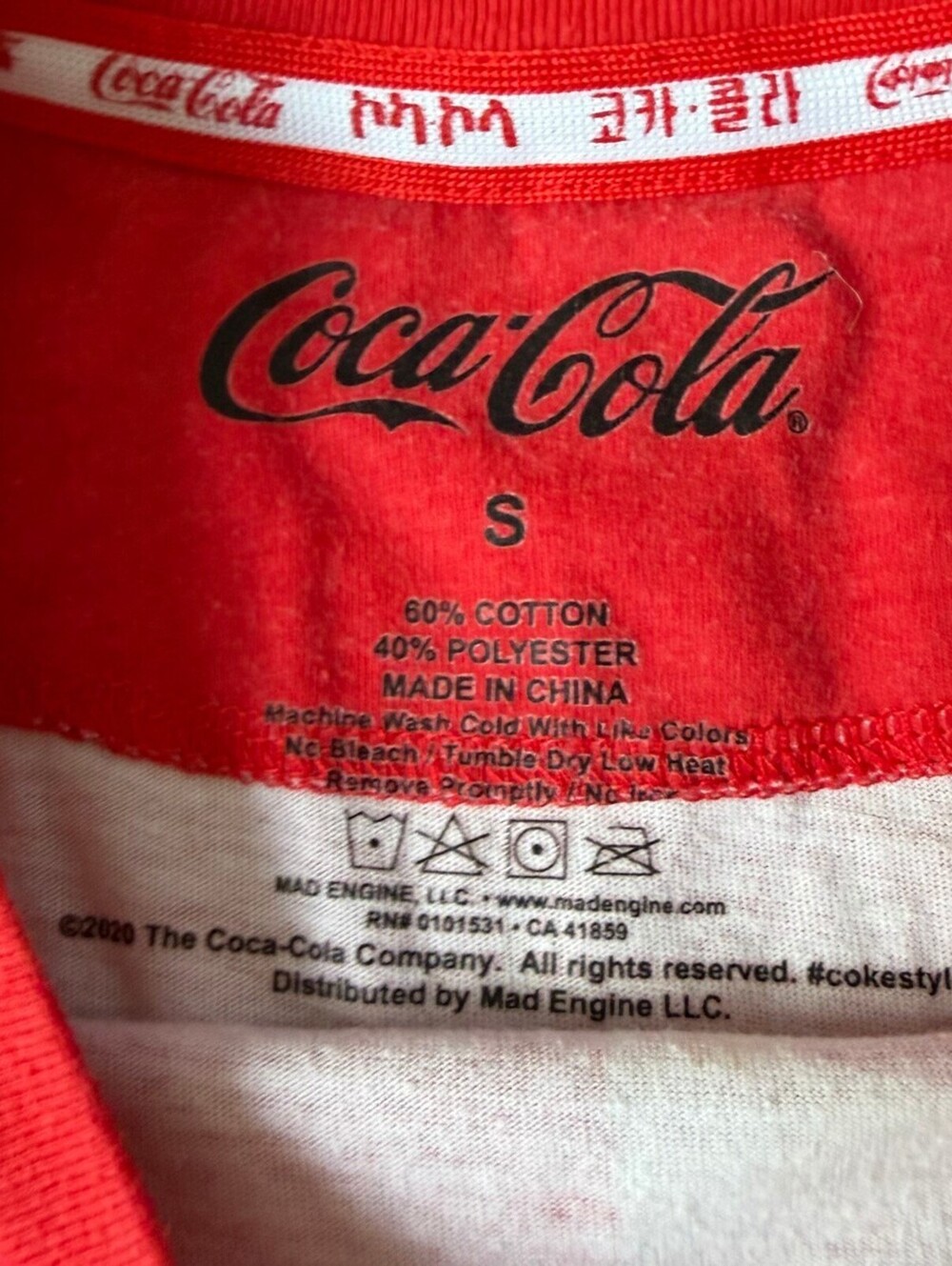 Coca-Cola Split Colorblock Tee Red S - Picture 3 of 5